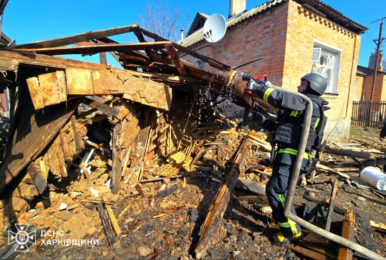 Визволили жінку з-під завалів рятувальники: Новини Харкова